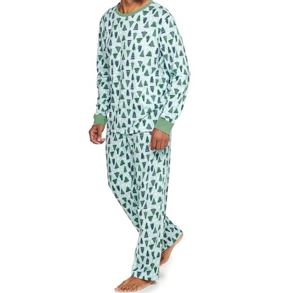 LC Lauren Conrad Men’s Big and Tall Christmas Winter Pine Snowflake Pajama Set